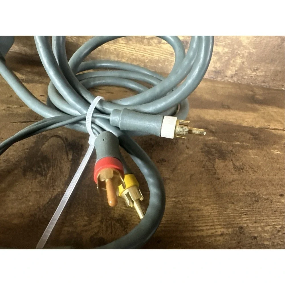 Genuine OEM Microsoft XBOX 360 Composite GREY AV Cable X810972-001 Tested